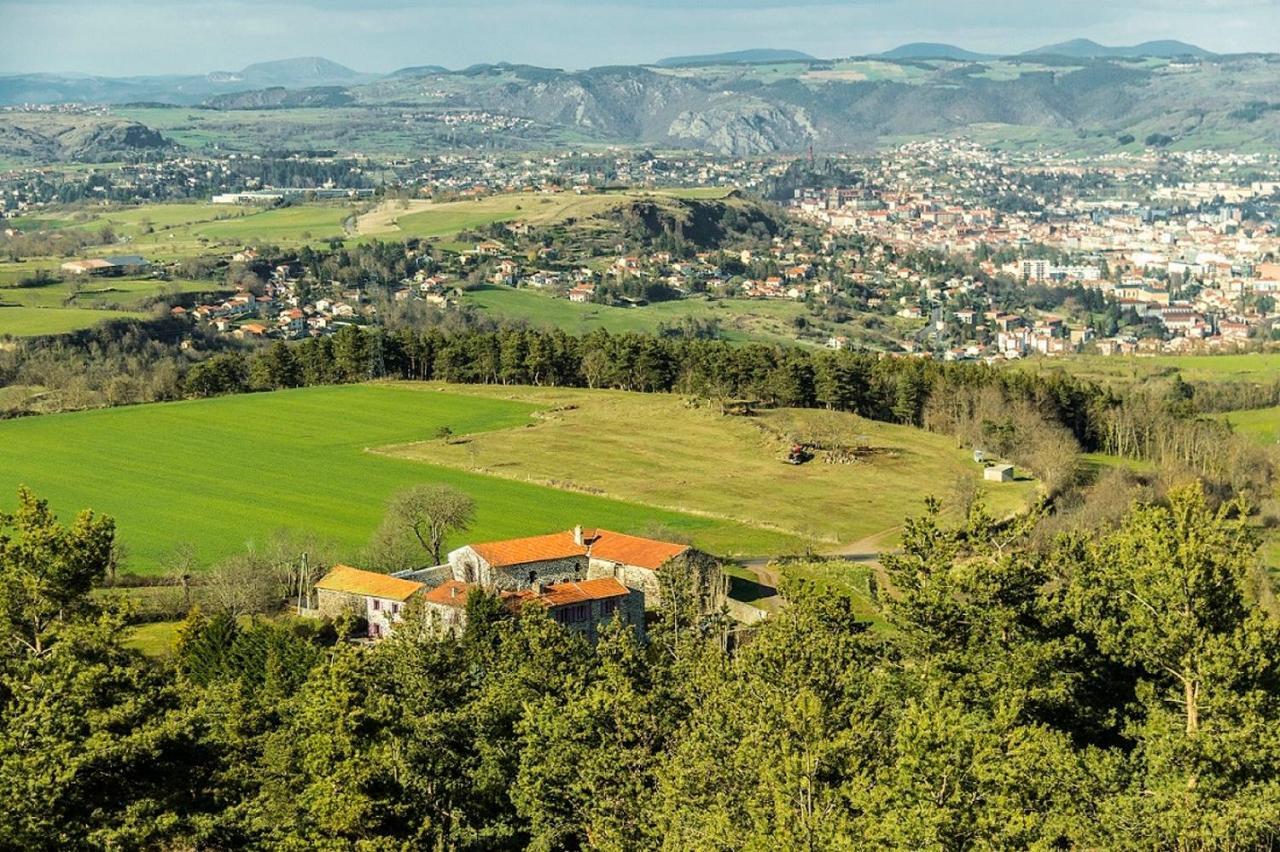 Domaine De Bauzit Bed & Breakfast Vals-pres-le-Puy Ngoại thất bức ảnh